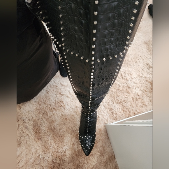 Black Croc Studded Caiman II Thigh High Boots **BRAND NEW** - Picture 4 of 4